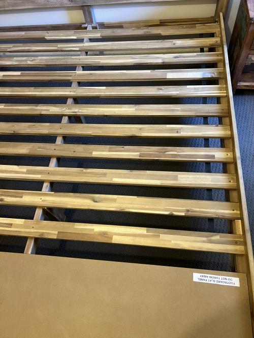 Second-hand King Size Bed Frame with Storage Drawers - Photo 4)