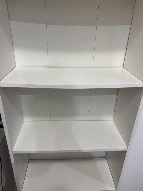 Second-hand Bookshelf - Photo 4)