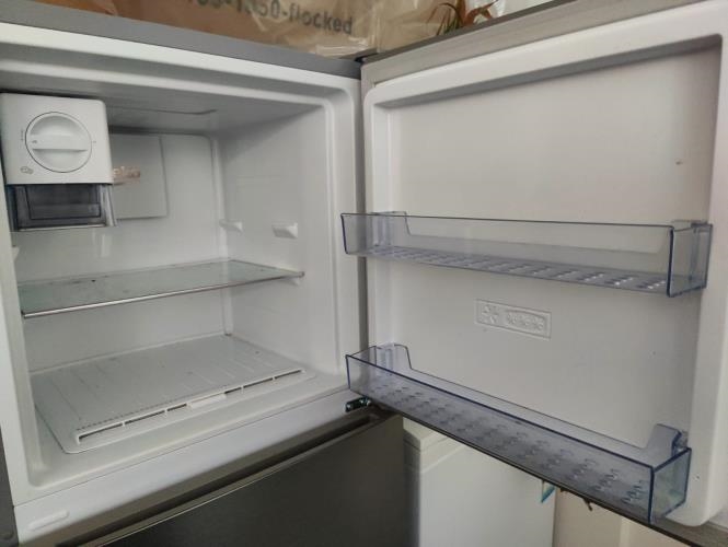 Second-hand Beko 245L Top Mount Fridge - Photo 4)