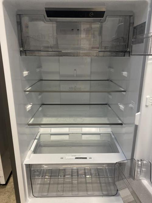 Second-hand Chiq 202L Top Mount Fridge - Photo 4)