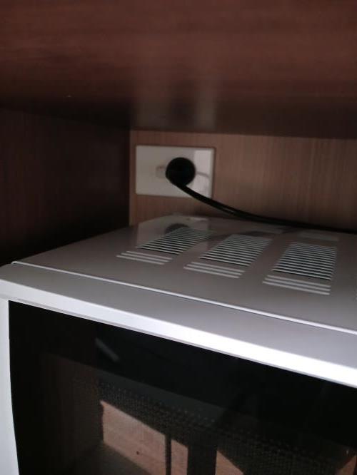 Second-hand Anko Microwave - Photo 4)