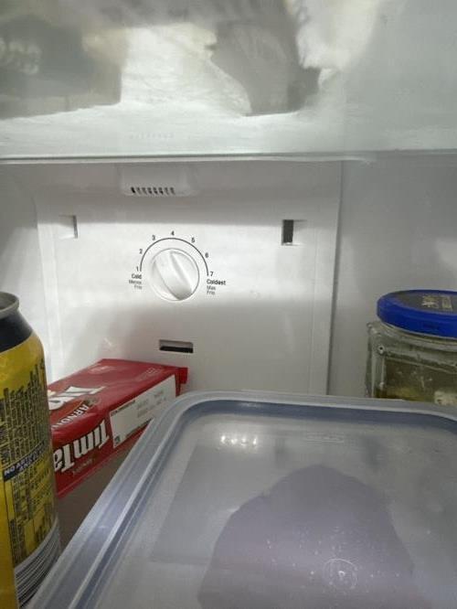 Second-hand LG 279L Top Mount Fridge - Photo 4)