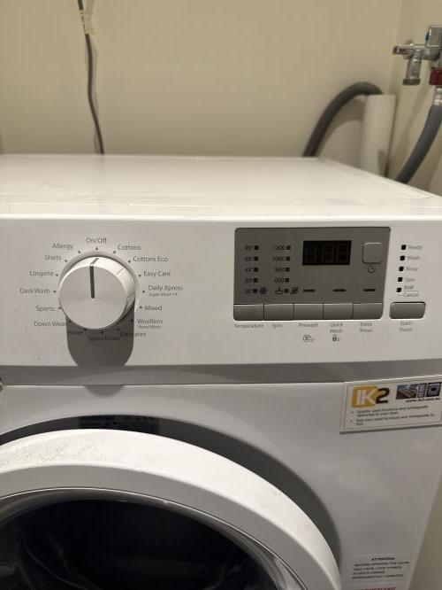 Second-hand Euromaid 7kg Front Load Washing Machine - Photo 4)