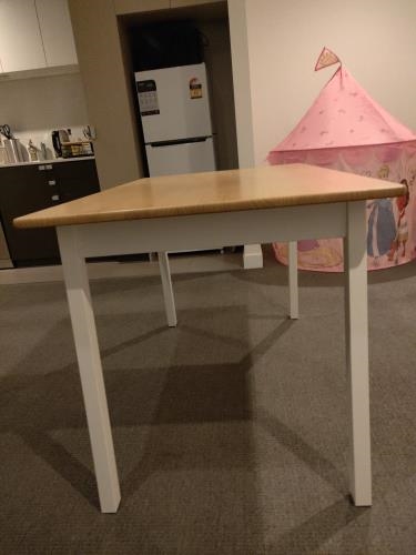 Second-hand Table - Photo 4)