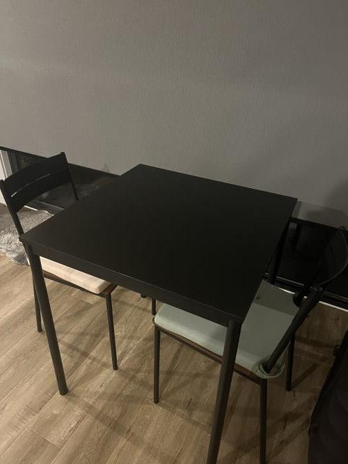 Second-hand IKEA Dining Table with 2 Chairs - Photo 4)