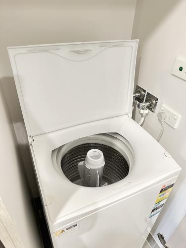 Second-hand Fisher & Paykel 5.5kg Top Load Washing Machine - Photo 4)