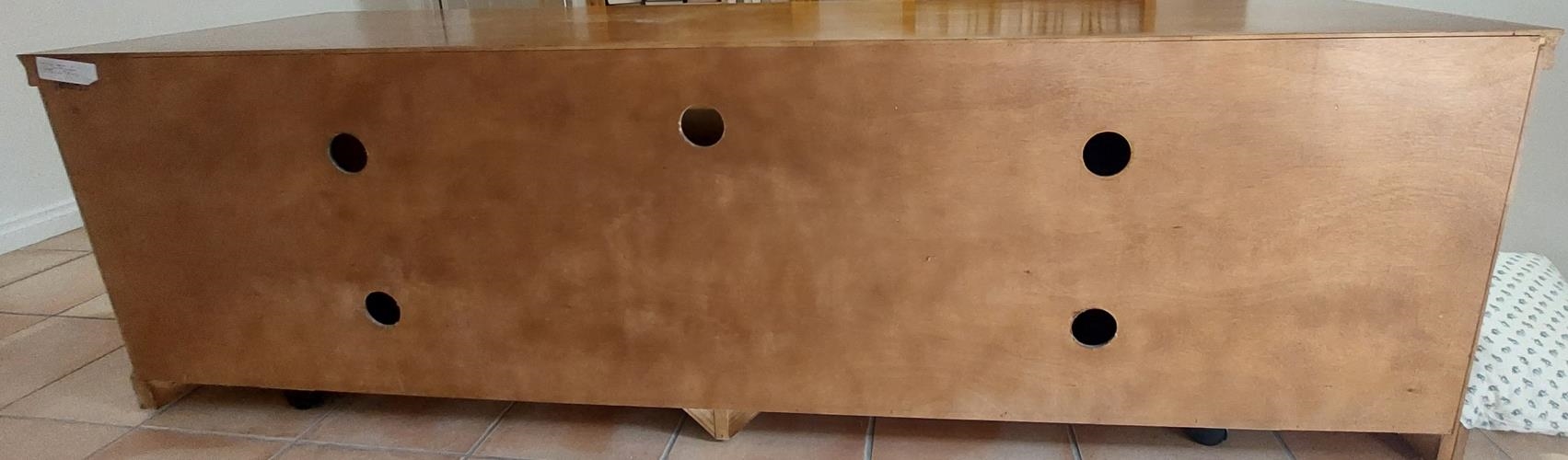 Second-hand Entertainment Unit - Photo 4)