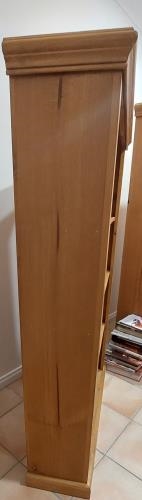 Second-hand Bookshelf - Photo 4)