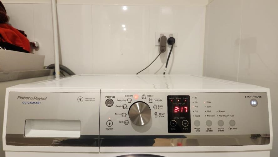 Second-hand Fisher & Paykel 7.5kg Front Load Washing Machine - Photo 4)
