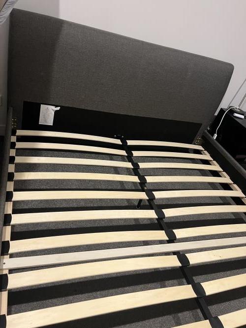 Second-hand Queen Bed Frame - Photo 4)