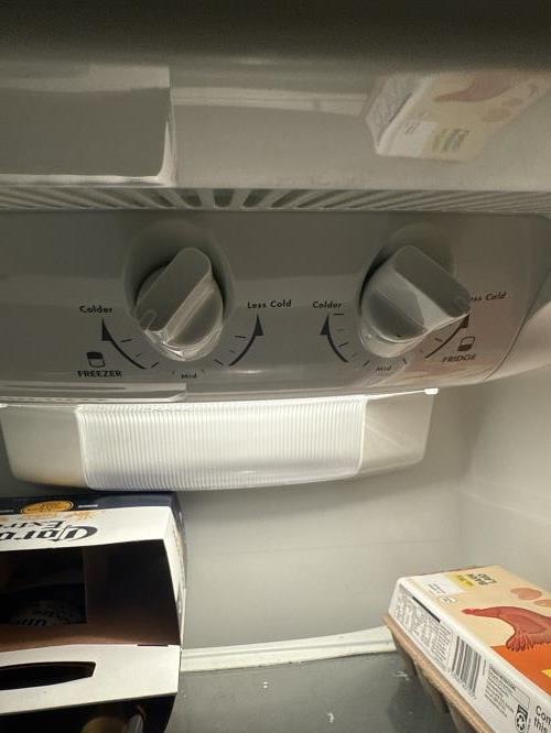 Second-hand Westinghouse 330L Top Mount Fridge - Photo 4)