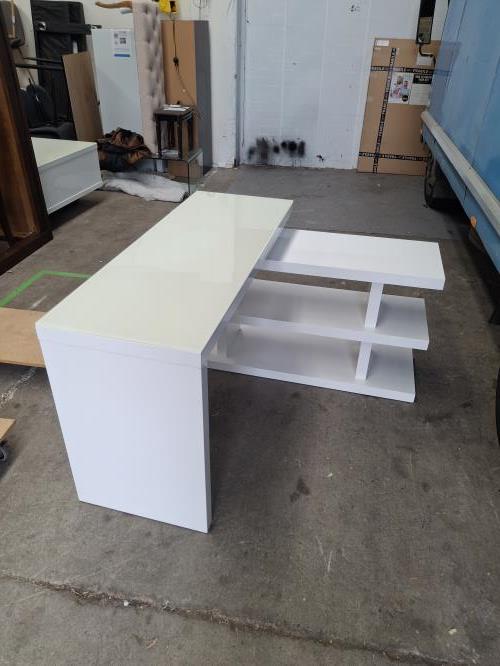 Second-hand Stunning Side Table - Photo 4)