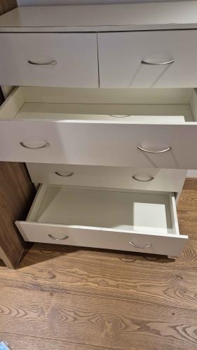 Second-hand Chest of Drawers - Photo 4)