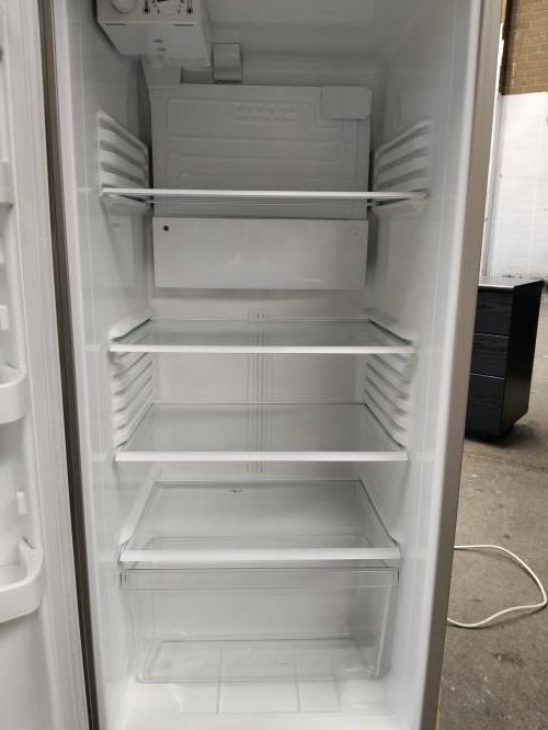 Second-hand Fisher & Paykel 248L Top Mount Fridge - Photo 4)