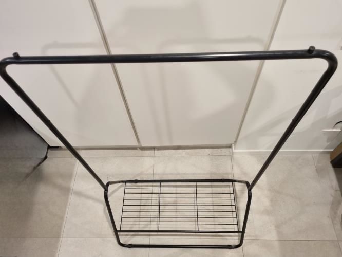 Second-hand Clothes Rack - Photo 4)