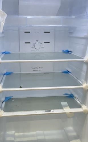 Second-hand Hisense 230L Top Mount Fridge - Photo 4)