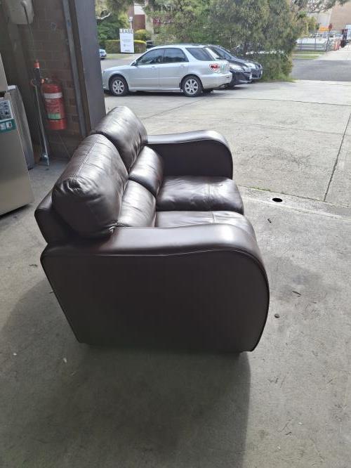 Second-hand Two Seater Sofa - Photo 4)