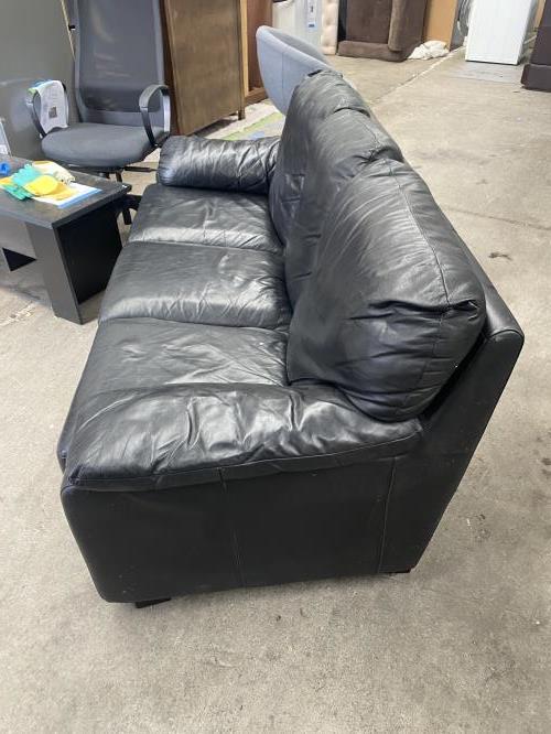 Second-hand Three Seater Sofa - Photo 4)