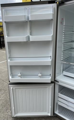 Second-hand Fisher & Paykel 442L Bottom Mount Fridge - Photo 4)