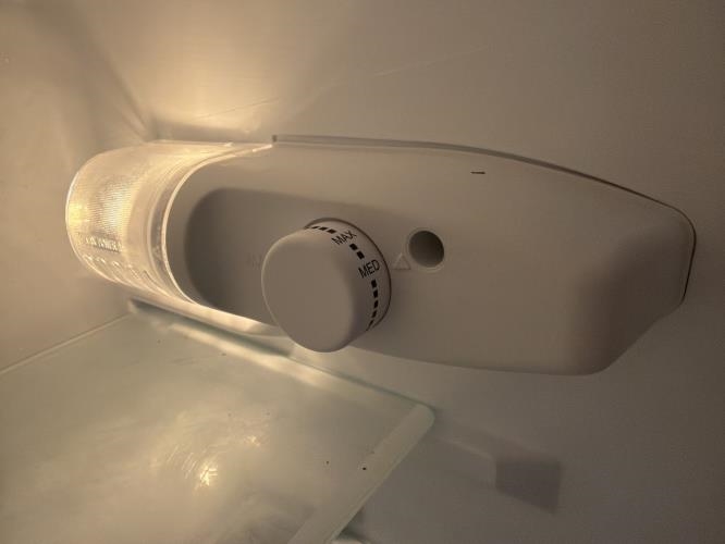 Second-hand Esatto 87L Bar Fridge - Photo 4)