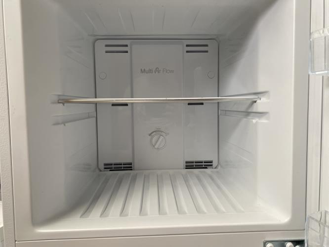 Second-hand Chiq 202L Top Mount Fridge - Photo 4)
