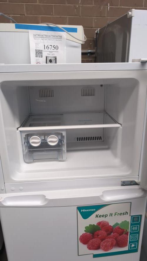 Second-hand Hisense 221L Top Mount Fridge - Photo 4)