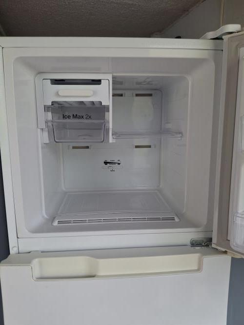 Second-hand Samsung 255L Top Mount Fridge - Photo 4)