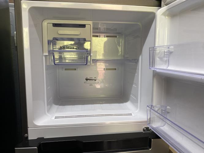 Second-hand Samsung 255L Top Mount Fridge - Photo 4)