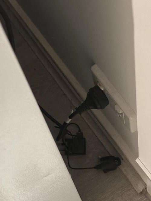 Second-hand Samsung 255L Top Mount Fridge - Photo 4)