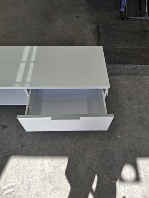 Second-hand Entertainment Unit - Photo 4)