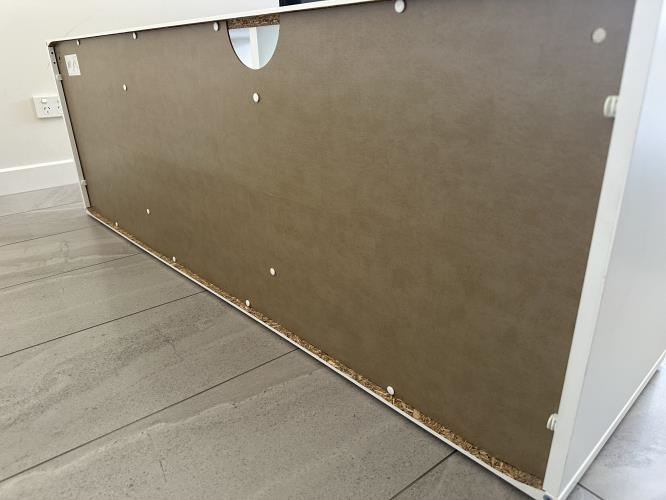 Second-hand IKEA TV Stand - Photo 4)