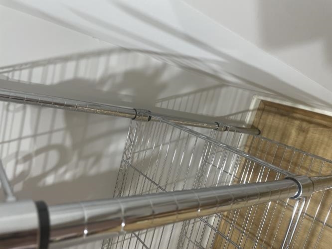 Second-hand Pair of Metal Storage Racks - Photo 4)