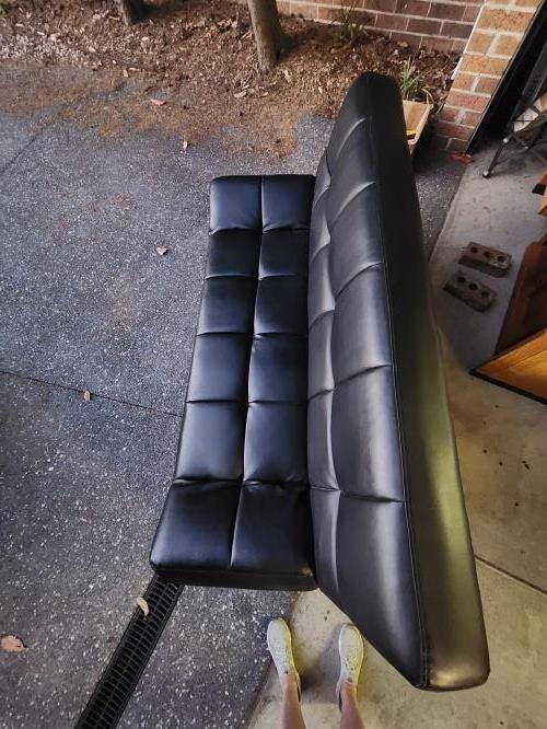 Second-hand  - Photo 4)