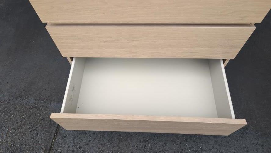Second-hand IKEA Chest of 4 Drawers - Photo 4)