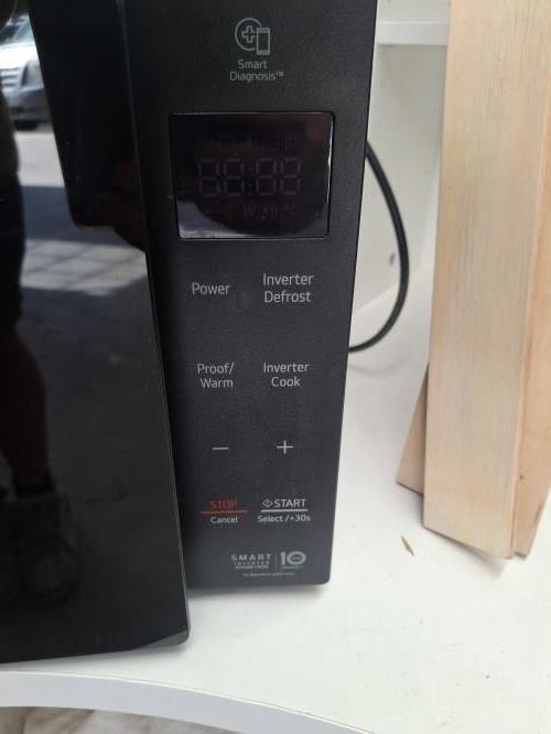 Second-hand LG Microwave - Photo 4)