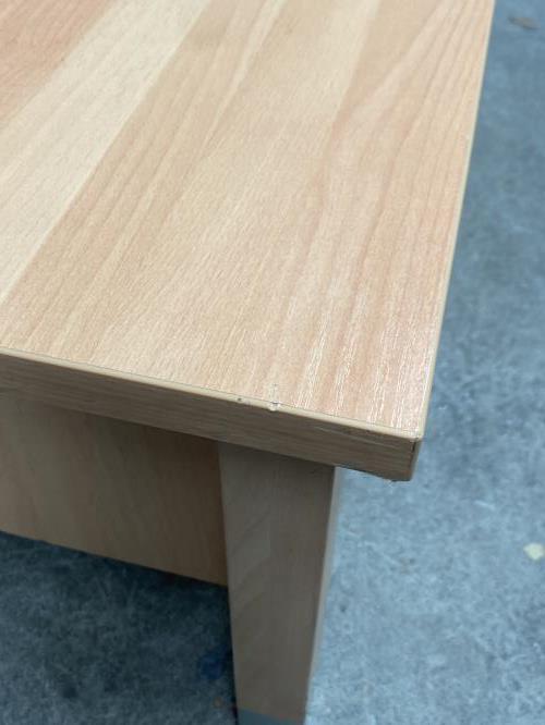 Second-hand Coffee Table - Photo 4)