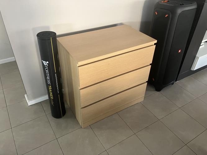 Second-hand Chest of 3 Drawers and Matching Bedside Table - Photo 4)