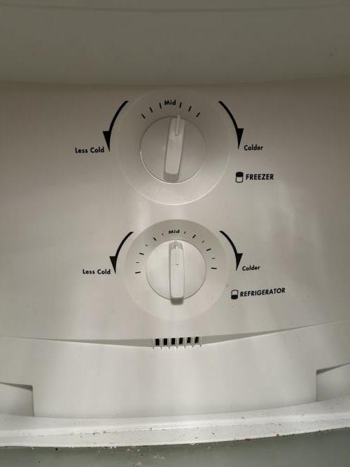 Second-hand Westinghouse 420L Top Mount Fridge - Photo 4)