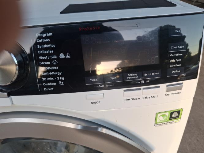 Second-hand AEG 10kg Front Load Washing Machine - Photo 4)