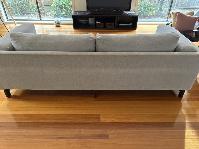 Second-hand Sofa - Photo 4)