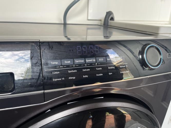 Second-hand Haier 8.5kg Front Load Washing Machine - Photo 4)