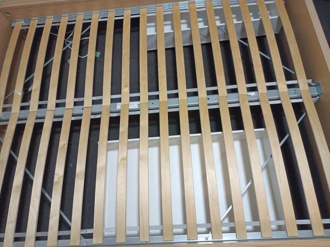 Second-hand Queen Size Bed Frame with 2 Storage Drawers - Photo 4)