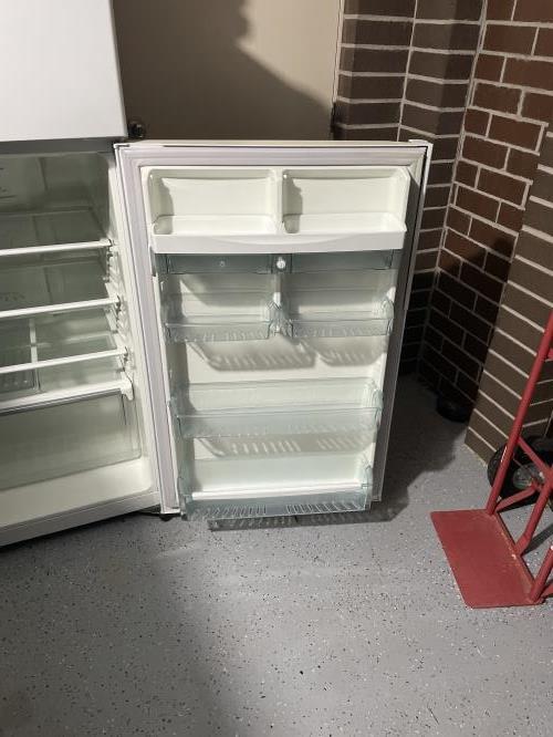 Second-hand Westinghouse 420L Top Mount Fridge - Photo 4)