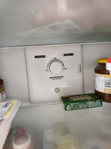 Second-hand Hisense 205L Top Mount Fridge - Photo 4)