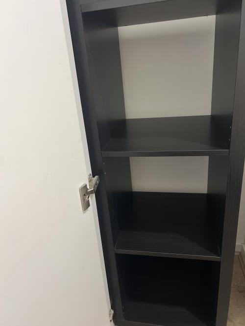 Second-hand IKEA Bookshelf - Photo 4)