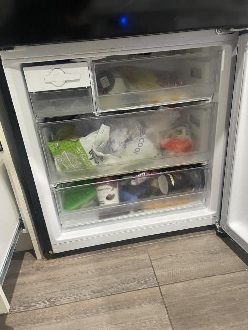 Second-hand LG 403L Bottom Mount Fridge - Photo 4)