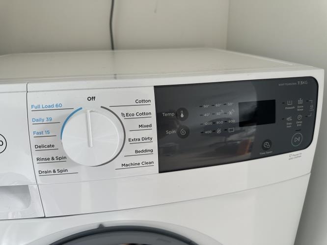Second-hand Westinghouse 7.5kg Front Load Washing Machine - Photo 4)