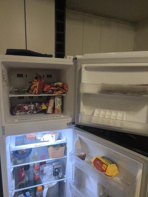 Second-hand LG 254L Top Mount Fridge - Photo 4)