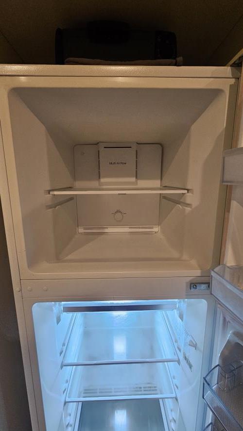 Second-hand Midea 268L Top Mount Fridge - Photo 4)