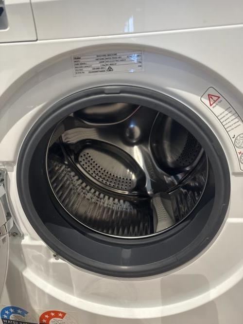 Second-hand Haier 7.5kg Front Load Washing Machine - Photo 4)